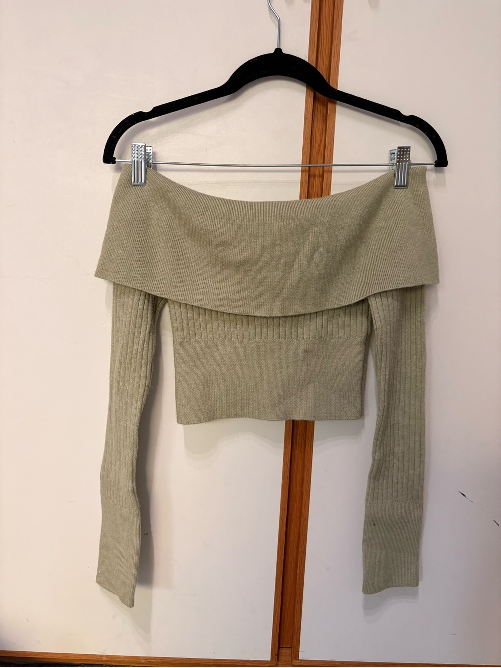 Off-the-Shoulder Crop Sweater Sage (stretchy)